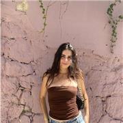 Profesora a punto de terminar el grado de Filología Española, con 4 años de experiencia enseñando.